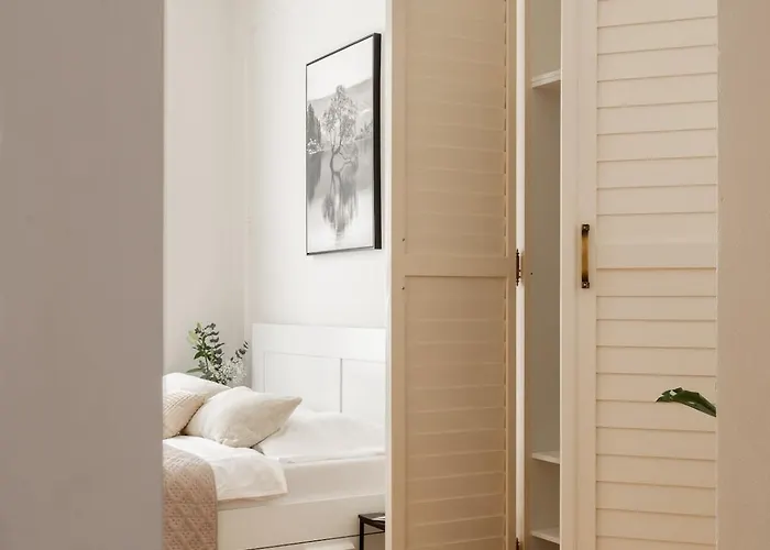 Lejlighed Spacious Zone For 4 , Nearby Parking *