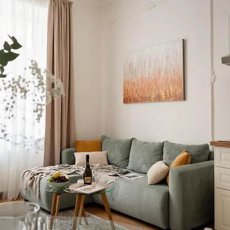Spacious Zone For 4 , Nearby Parking شقة كارلوفي فاري